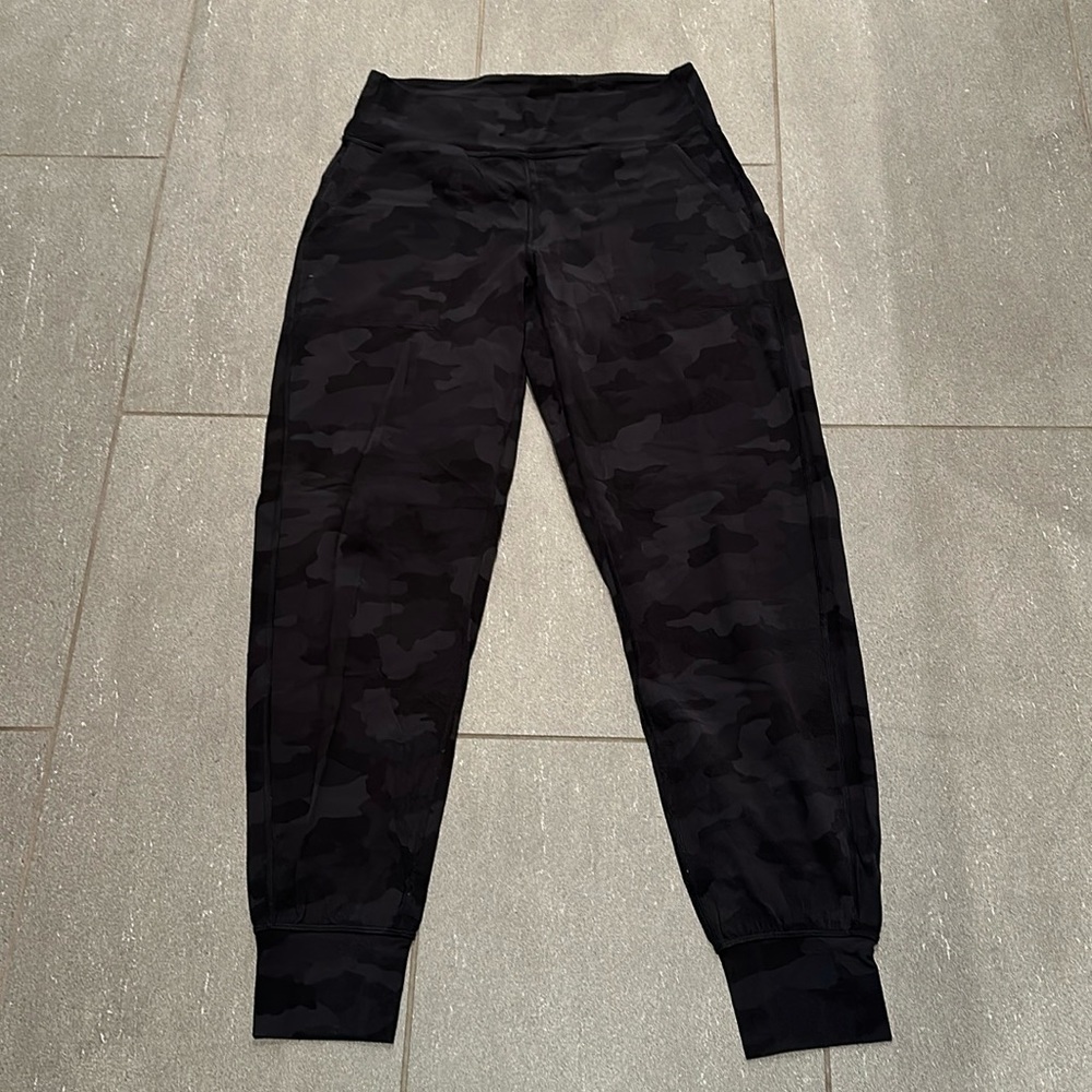 Lululemon joggers, camouflage, size 8